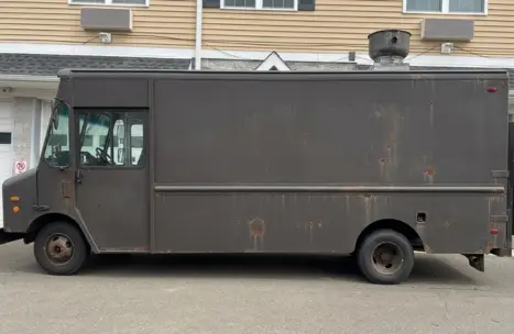 FOOD TRUCK WRAP – BEFORE FOOD TRUCK WRAP - BEFORE